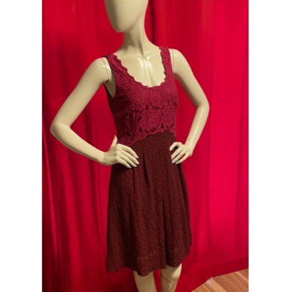 Anthropologie Moulinette Soeurs Carmindy Lace Red Dress Size 4 - Picture 2 of 7
